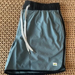 Vuori 5" Bank's Shorts - Mens Large